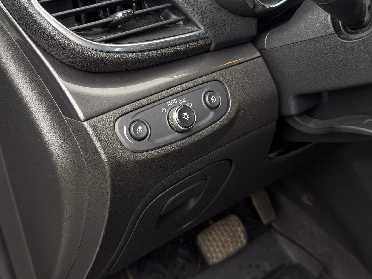 Buick Encore фото 19