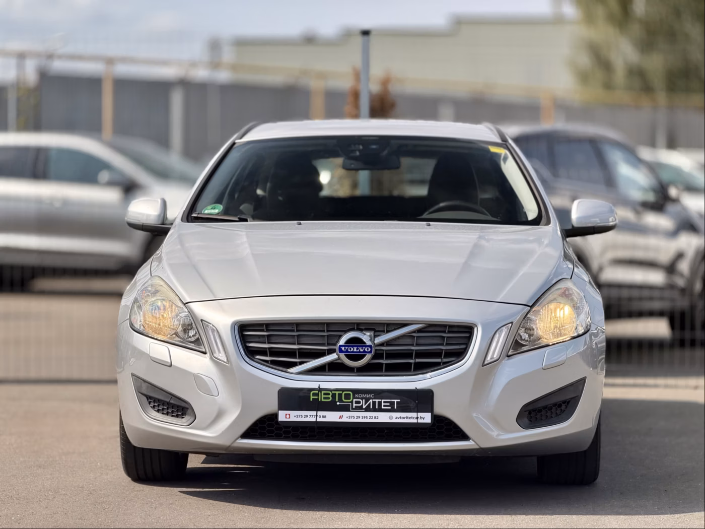 Volvo V60 фото 4