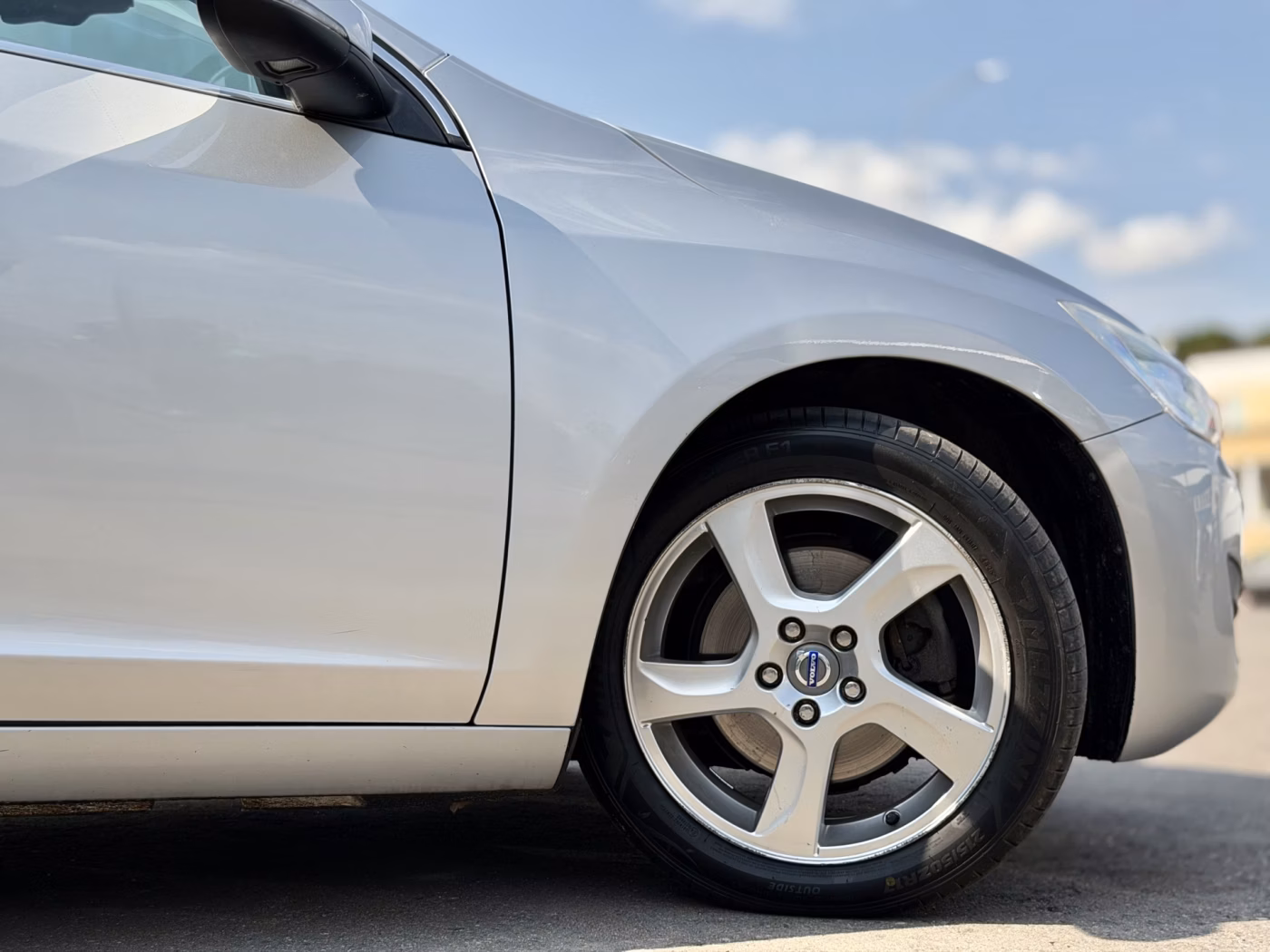 Volvo V60 фото 11