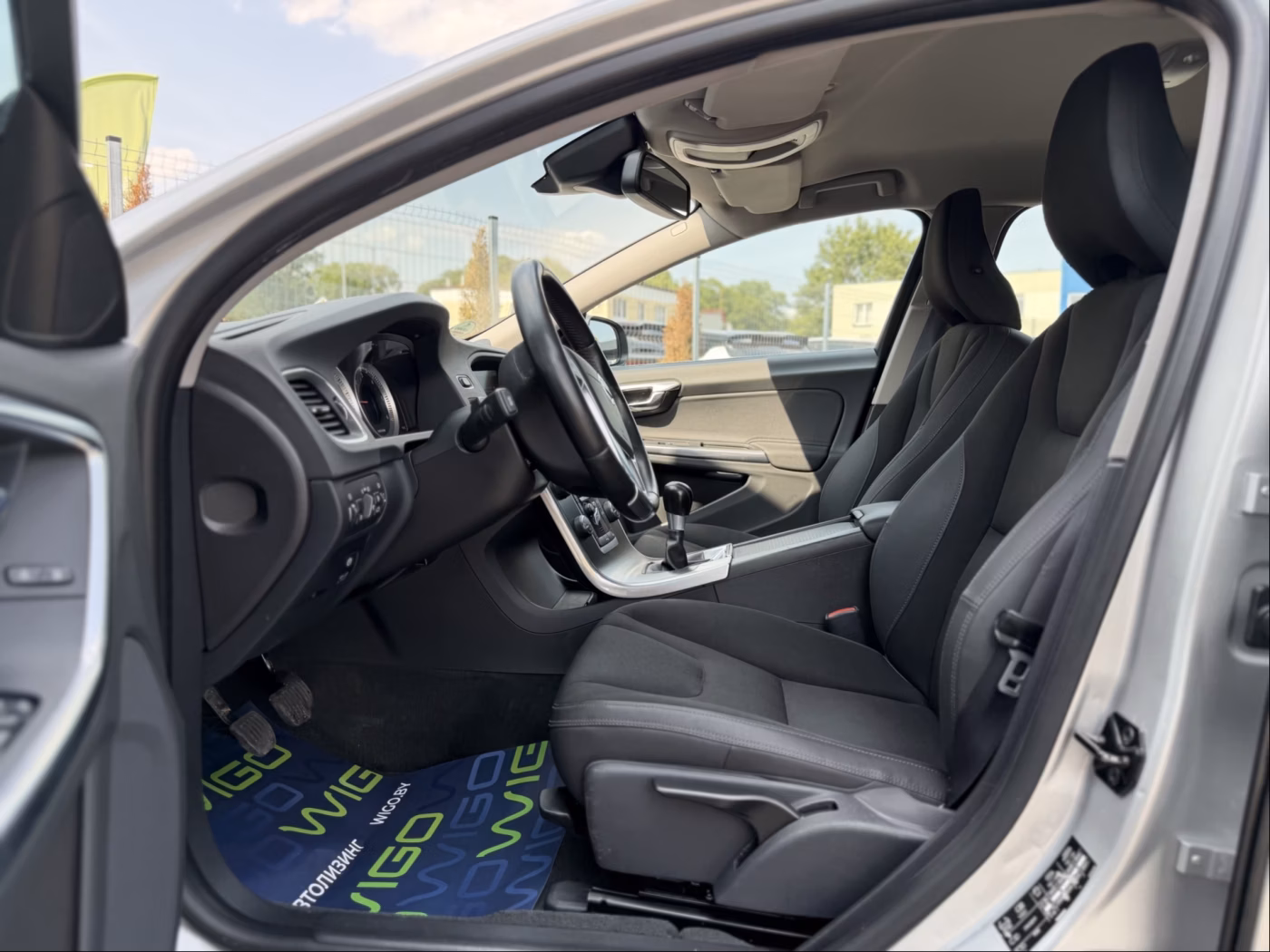 Volvo V60 фото 13
