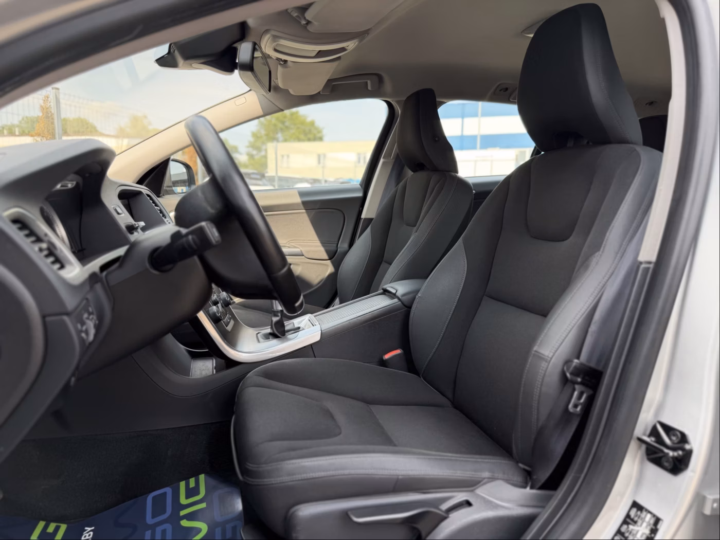 Volvo V60 фото 14
