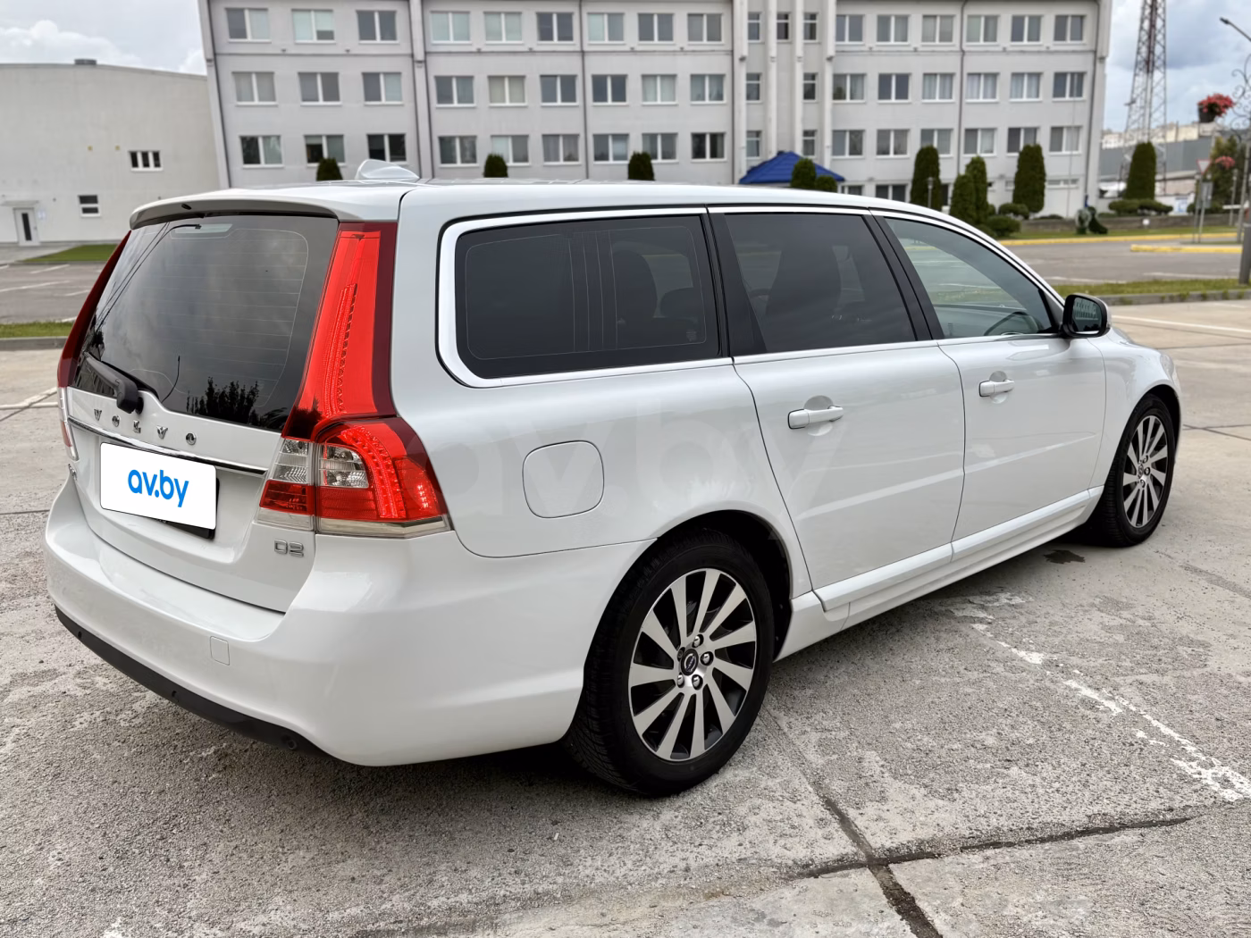 Volvo V70 фото 6