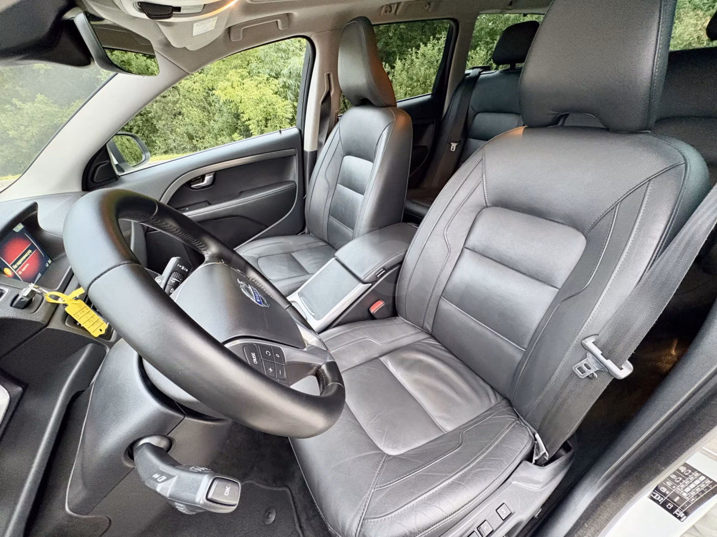 Volvo V70 фото 14