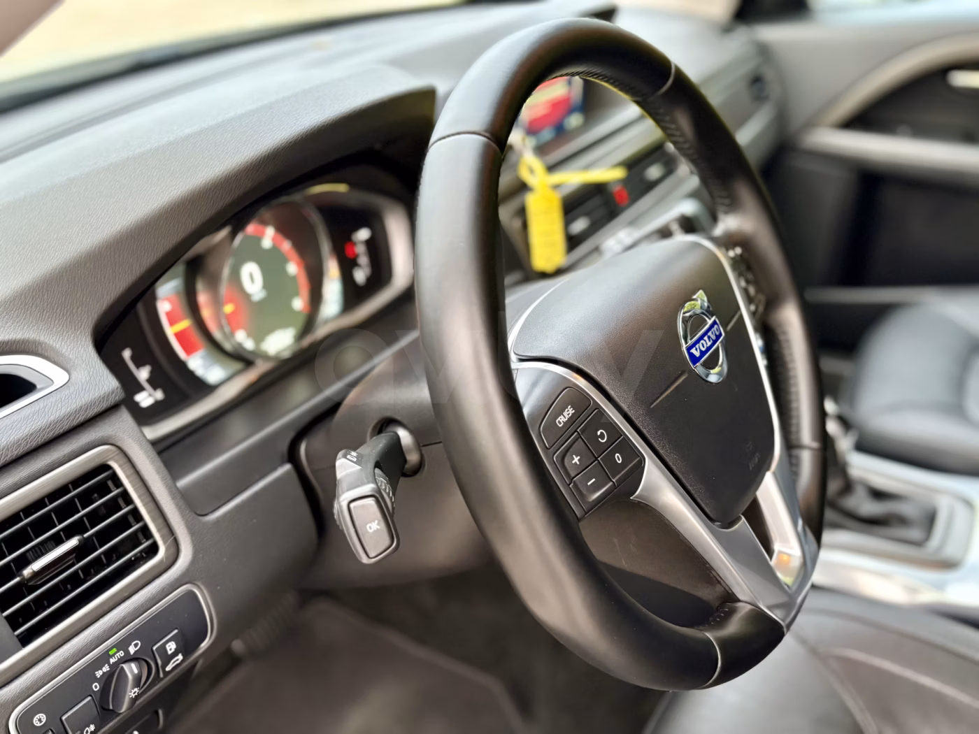 Volvo V70 фото 15