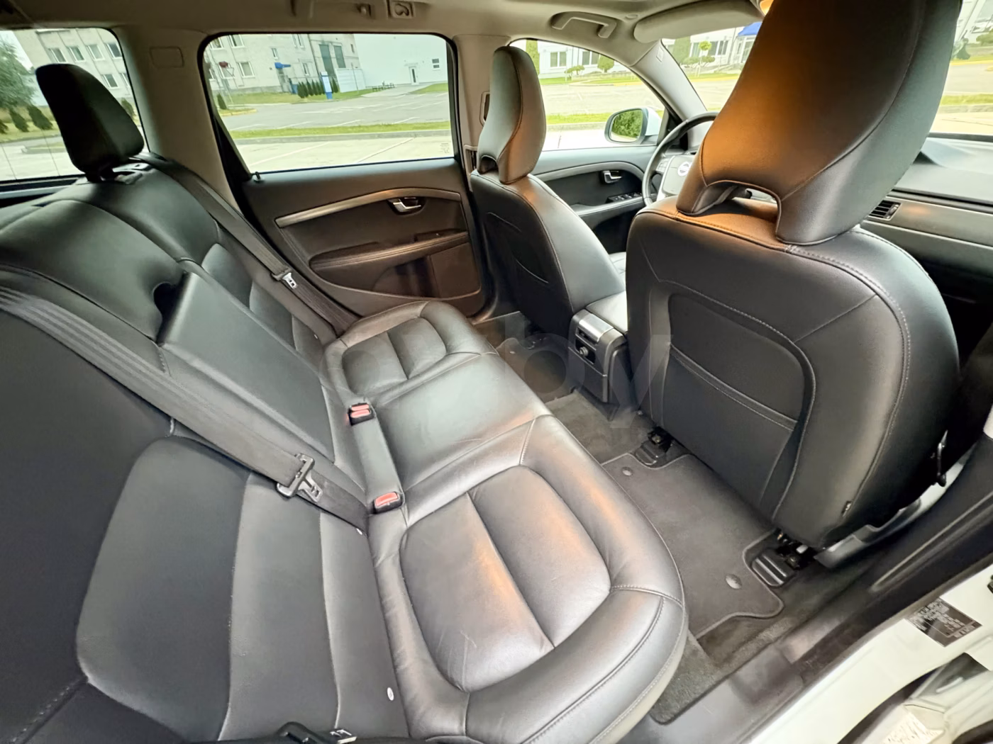 Volvo V70 фото 17
