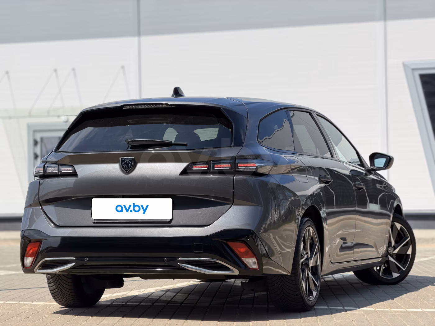 Peugeot 308 фото 2