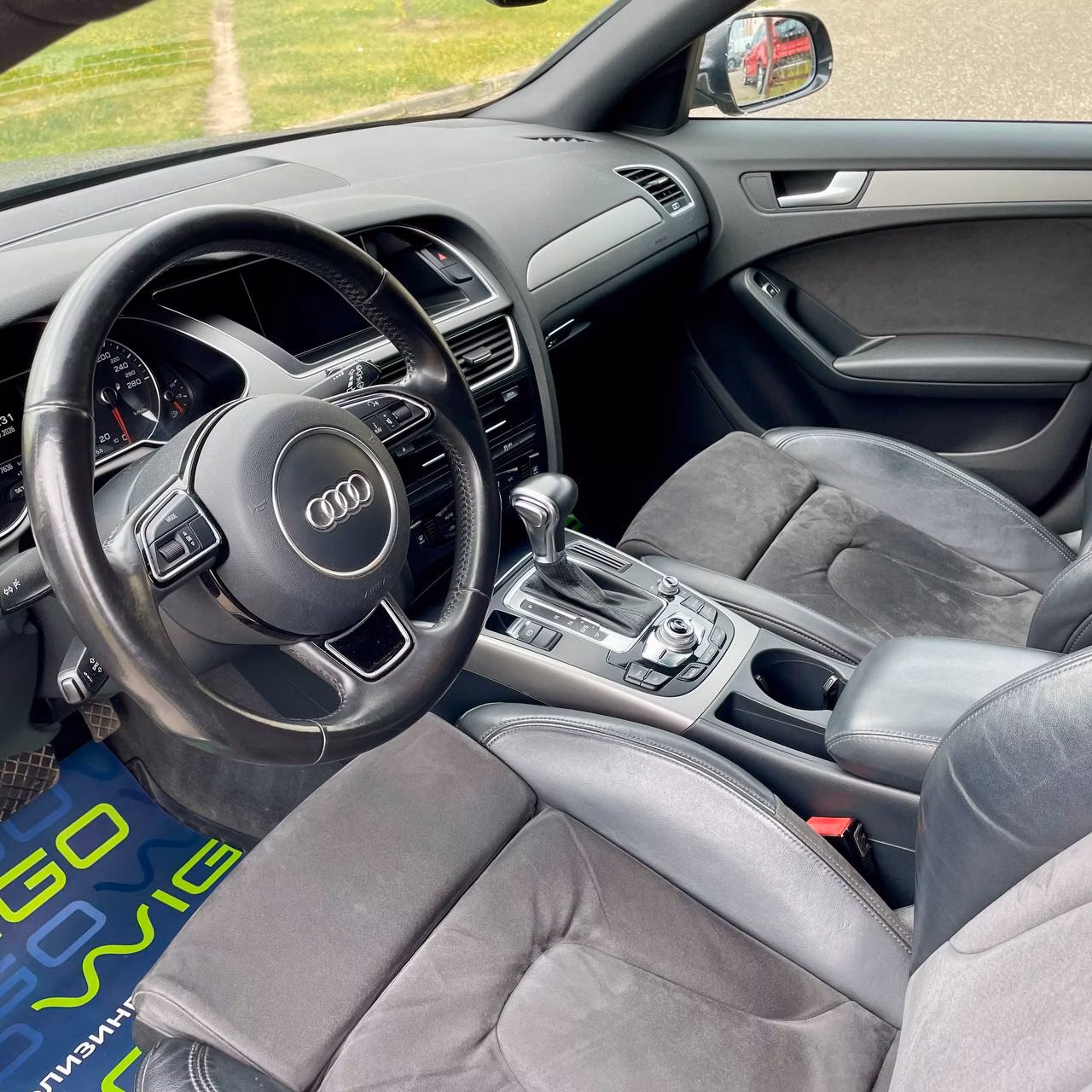 Audi A4 фото 5