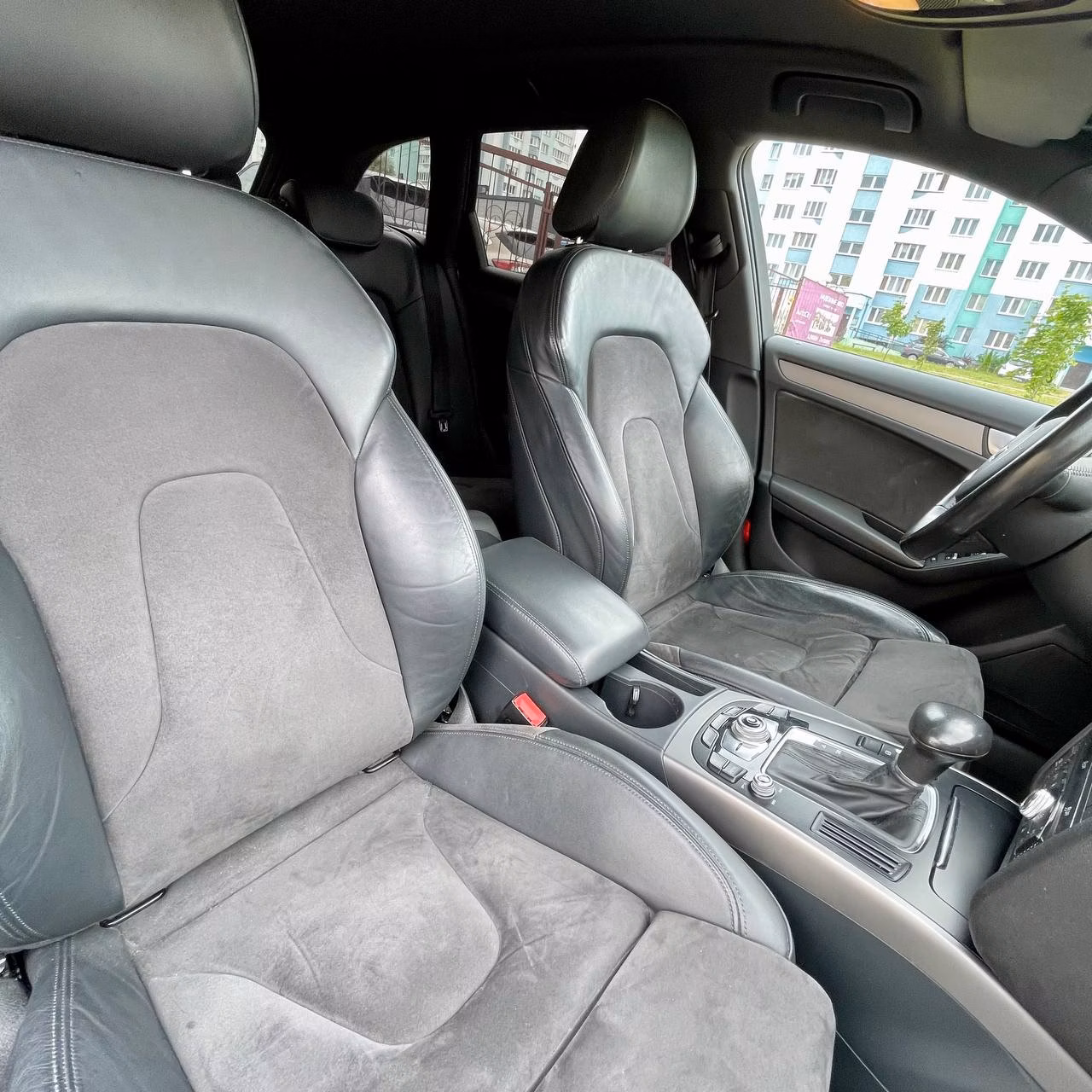Audi A4 фото 11