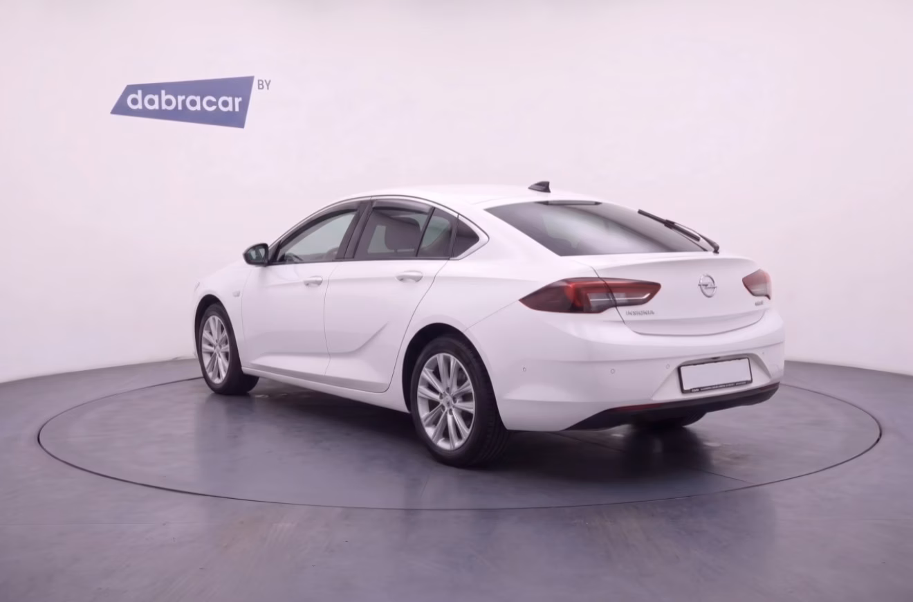 Opel Insignia фото 7