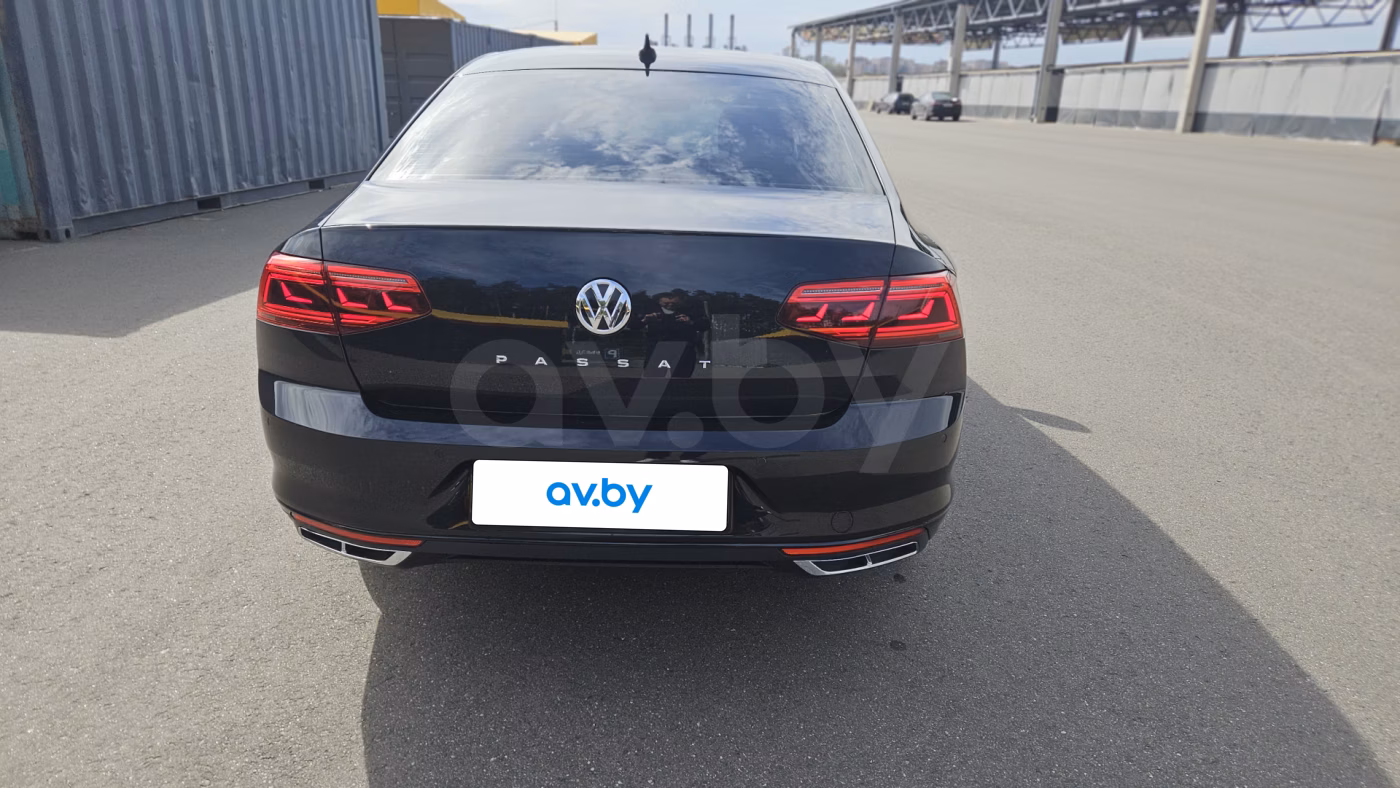 Volkswagen Passat фото 10