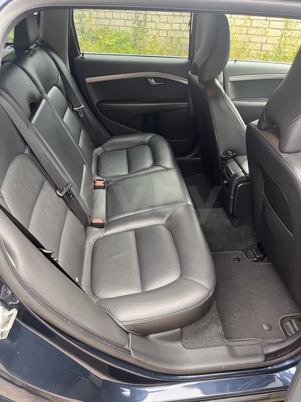 Volvo V70 фото 12