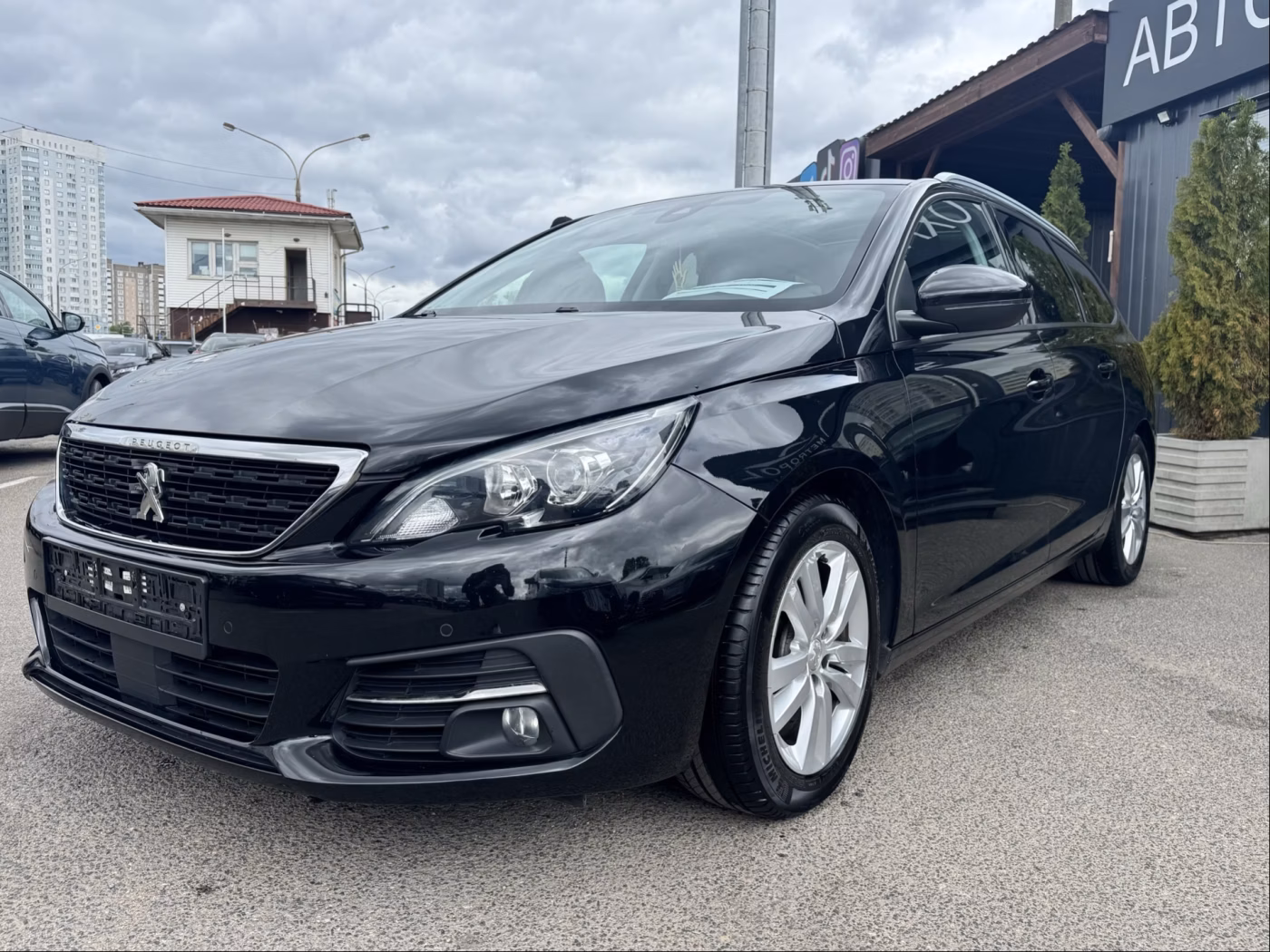Peugeot 308 фото 3
