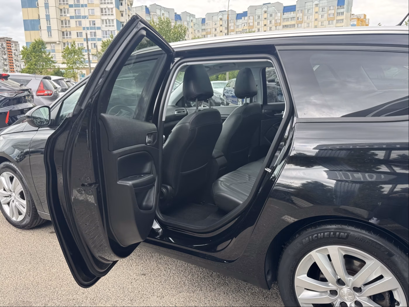 Peugeot 308 фото 11