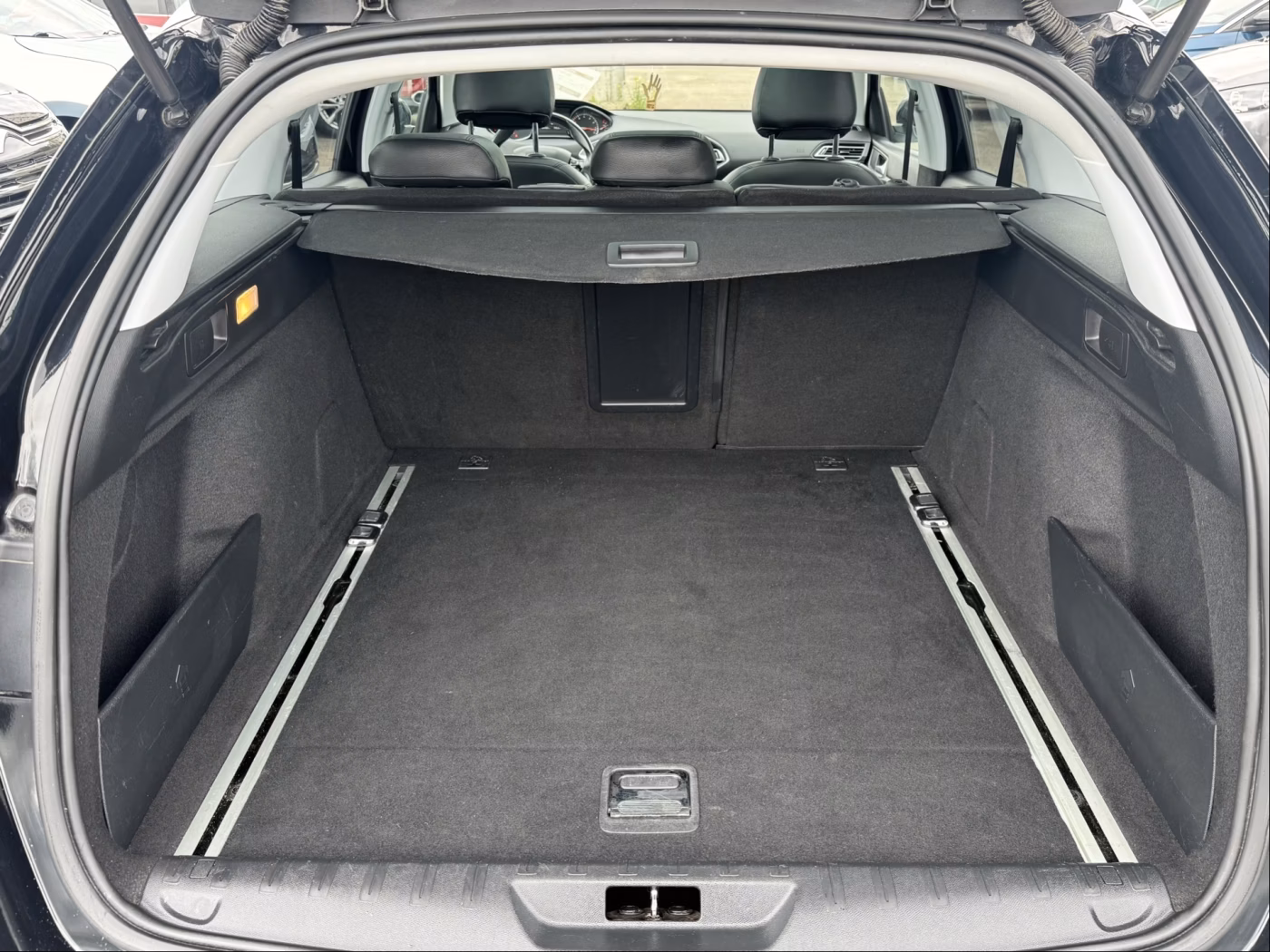 Peugeot 308 фото 14