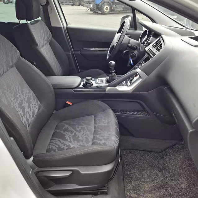 Peugeot 3008 фото 11