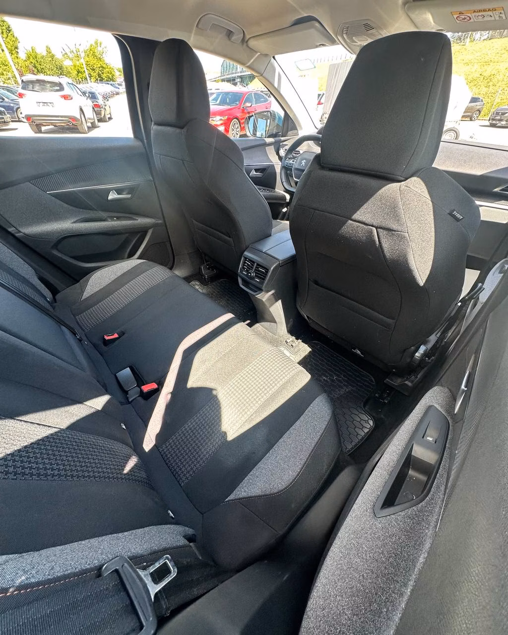 Peugeot 3008 фото 11
