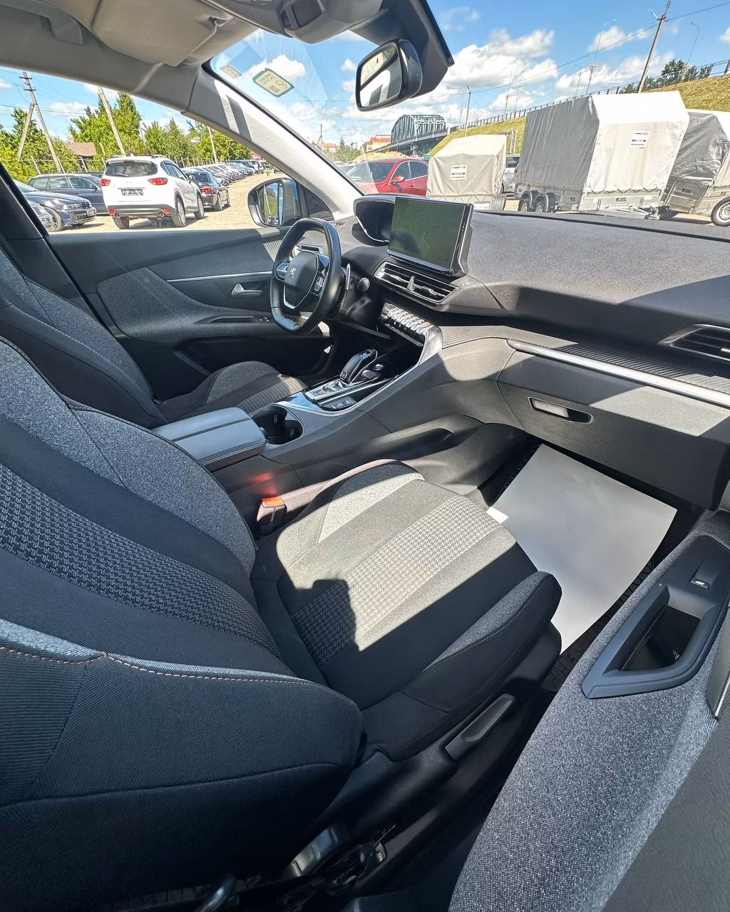 Peugeot 3008 фото 12