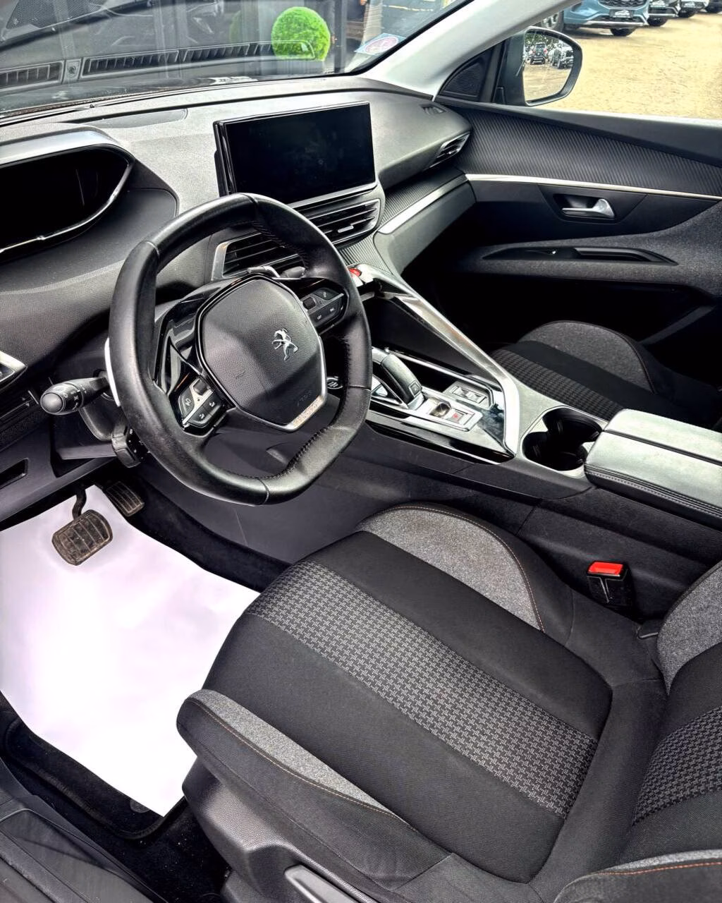 Peugeot 3008 фото 9