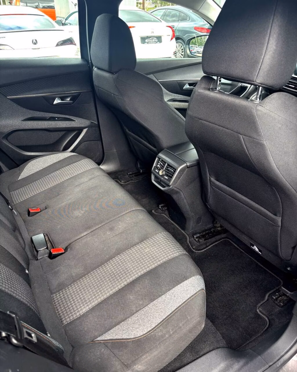 Peugeot 3008 фото 13