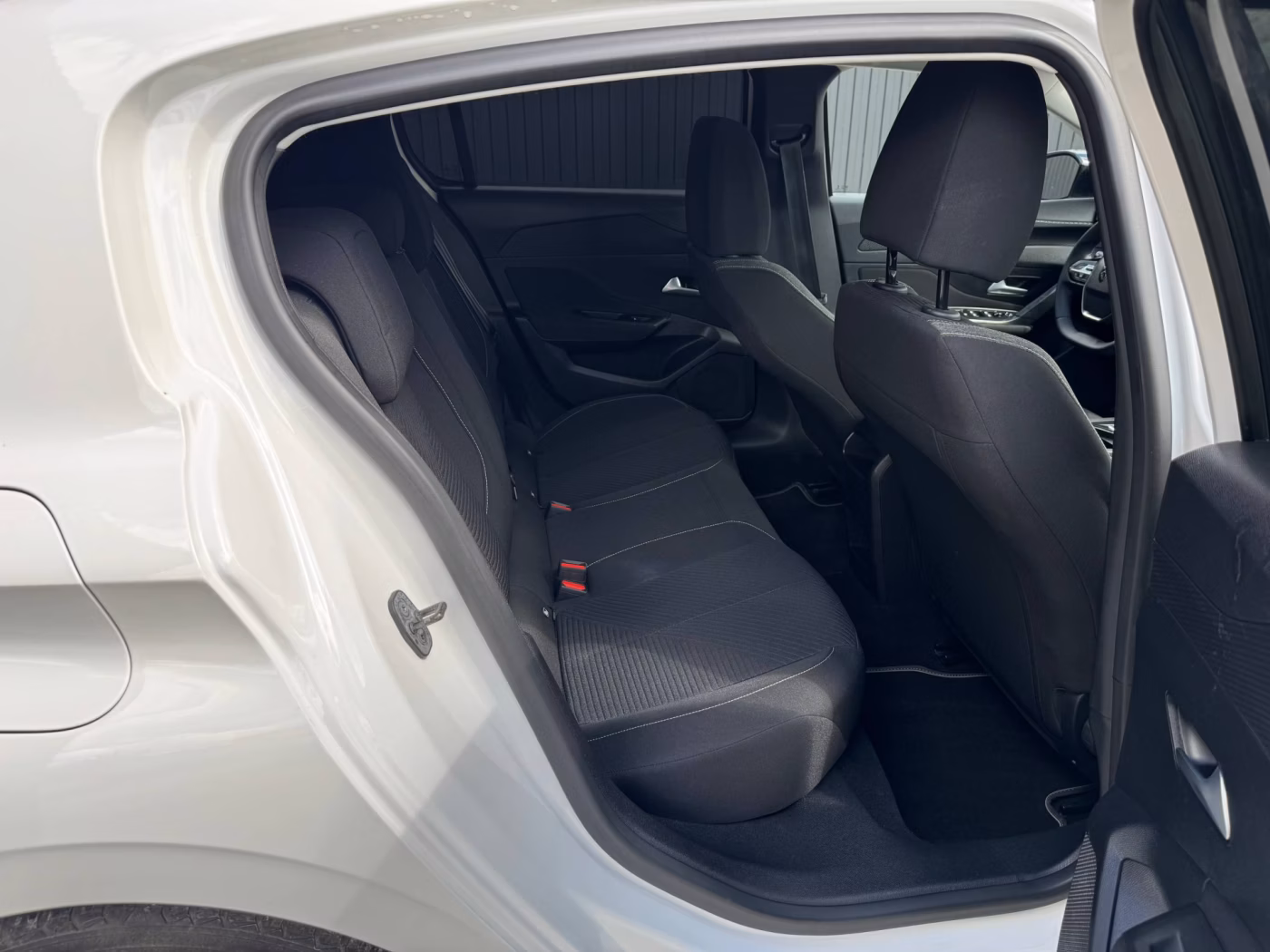Peugeot 308 фото 10
