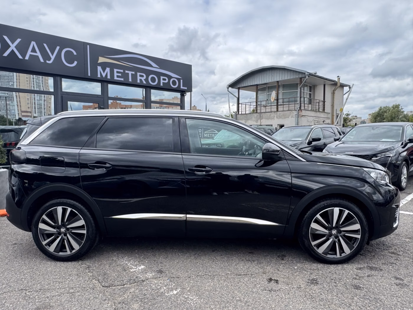 Peugeot 5008 фото 3