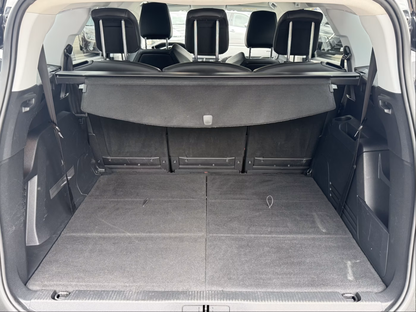 Peugeot 5008 фото 9