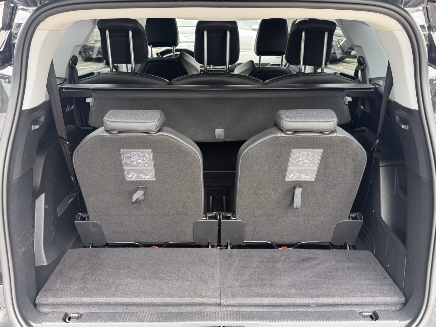 Peugeot 5008 фото 10