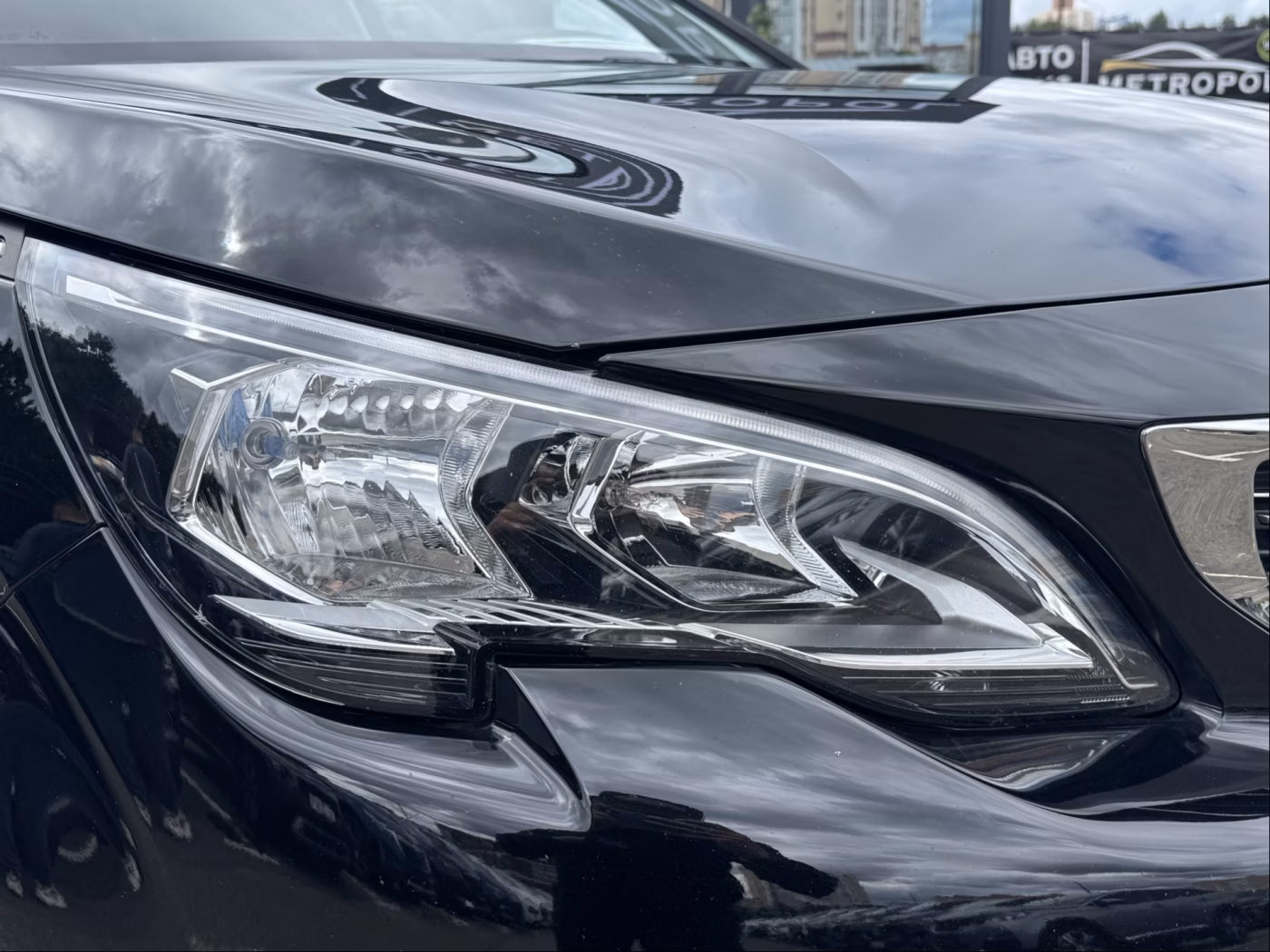 Peugeot 5008 фото 14