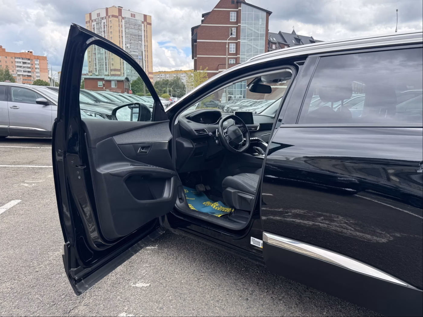 Peugeot 5008 фото 16