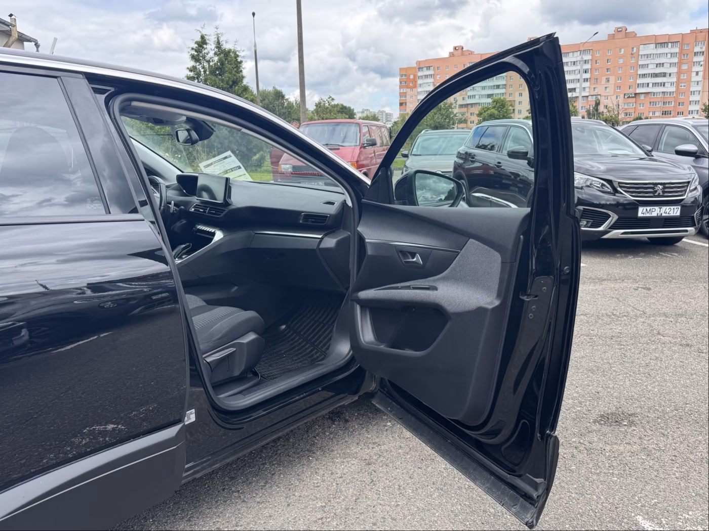 Peugeot 5008 фото 18