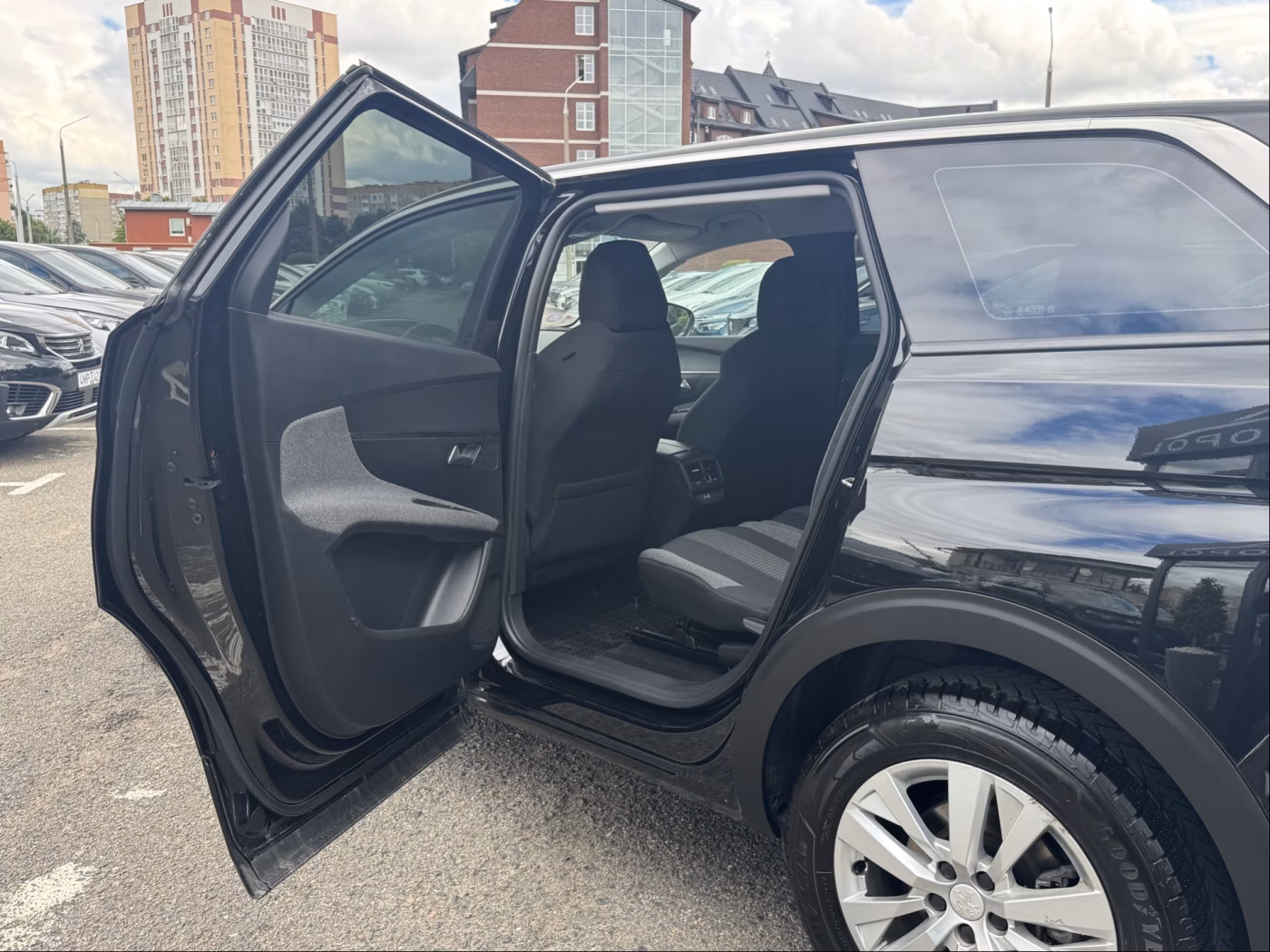 Peugeot 5008 фото 20