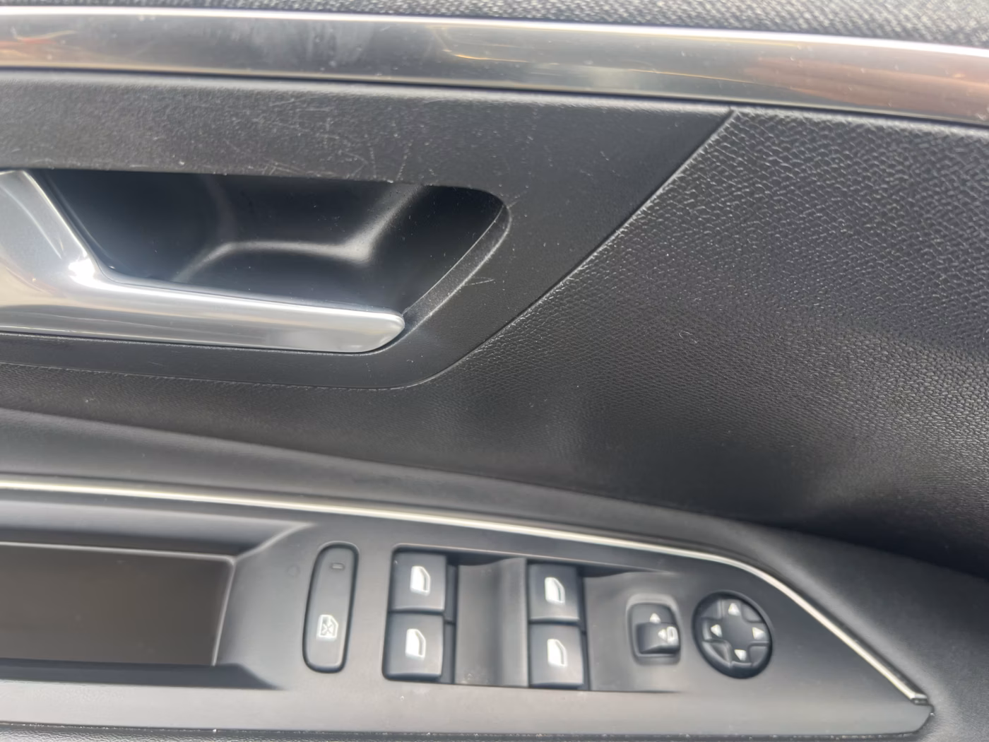 Peugeot 3008 фото 13