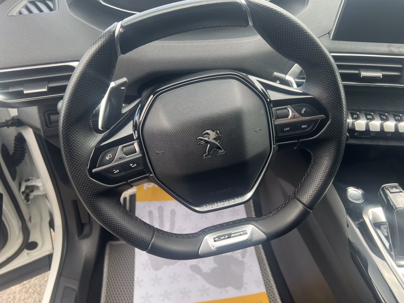 Peugeot 3008 фото 15