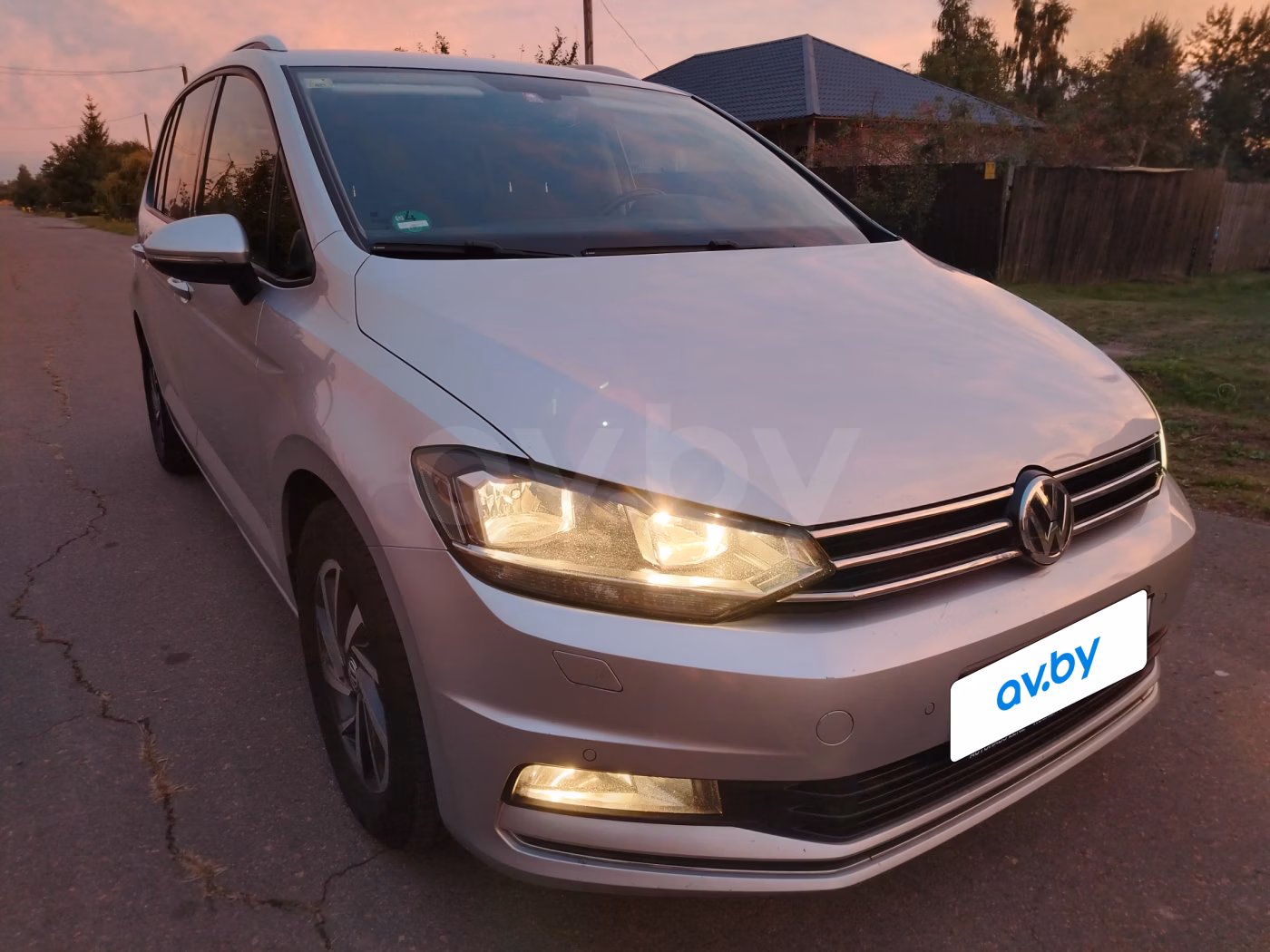 Volkswagen Touran фото 9