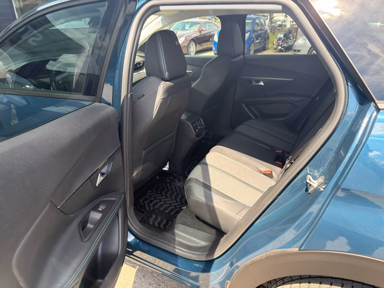 Peugeot 3008 фото 14