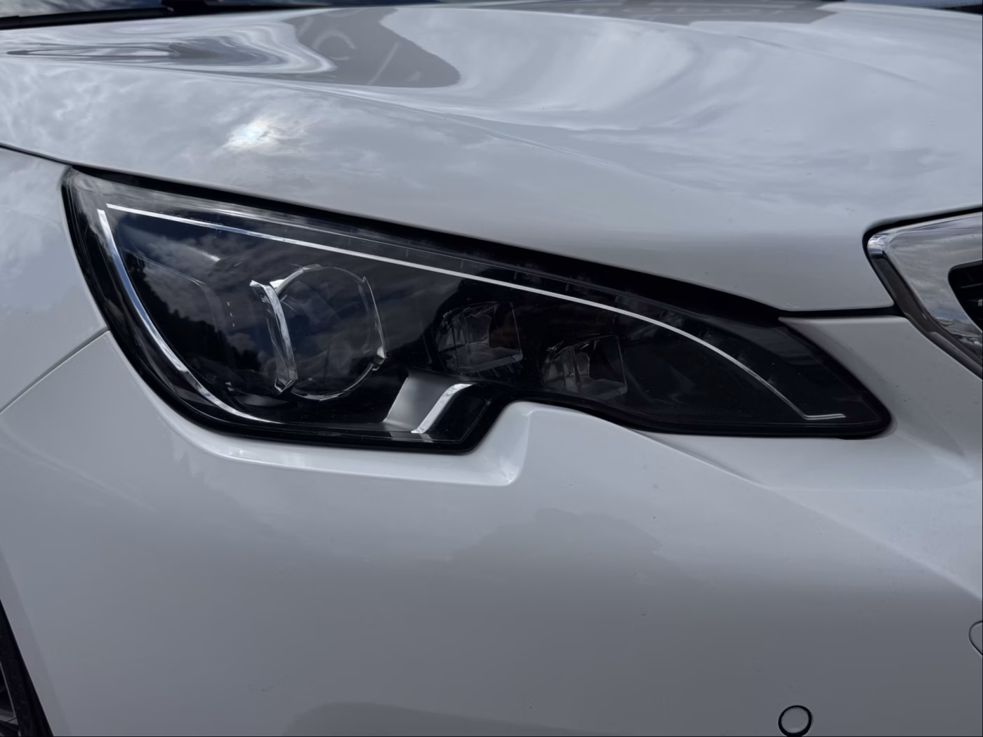 Peugeot 308 фото 3