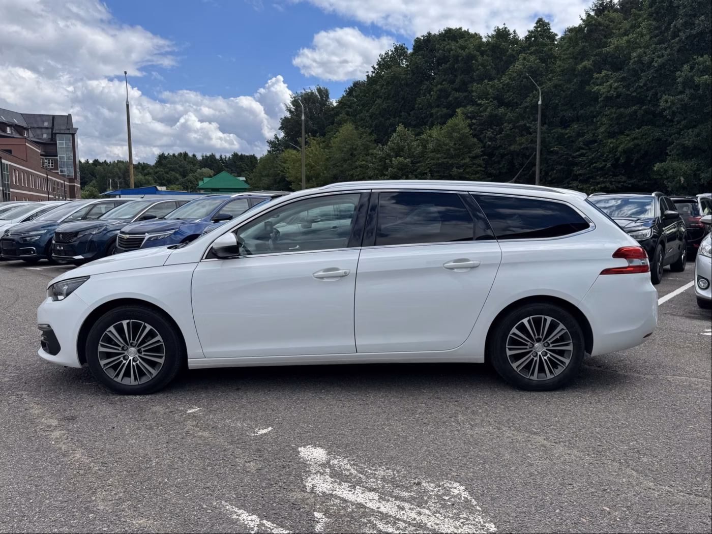 Peugeot 308 фото 7