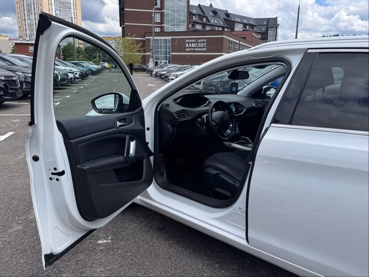 Peugeot 308 фото 15