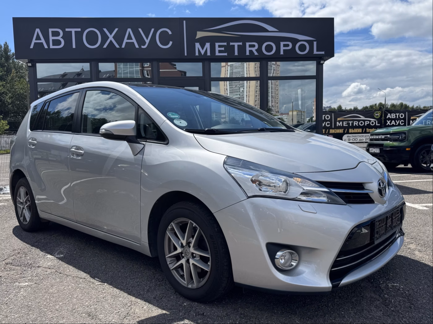 Toyota Verso фото 2