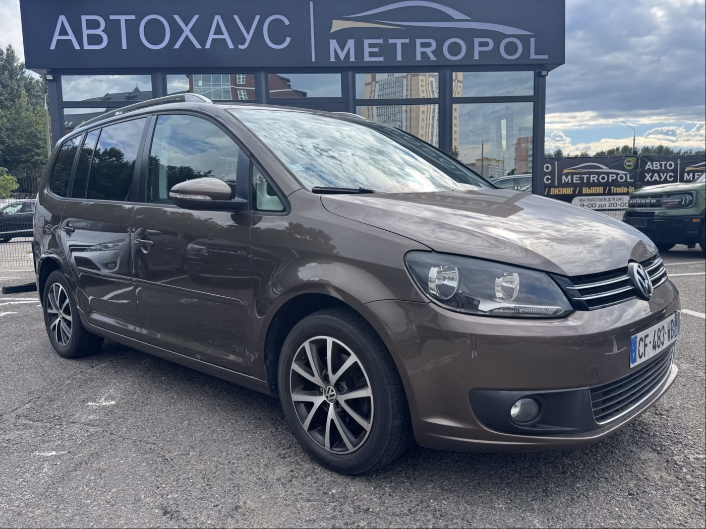 Volkswagen Touran фото 2