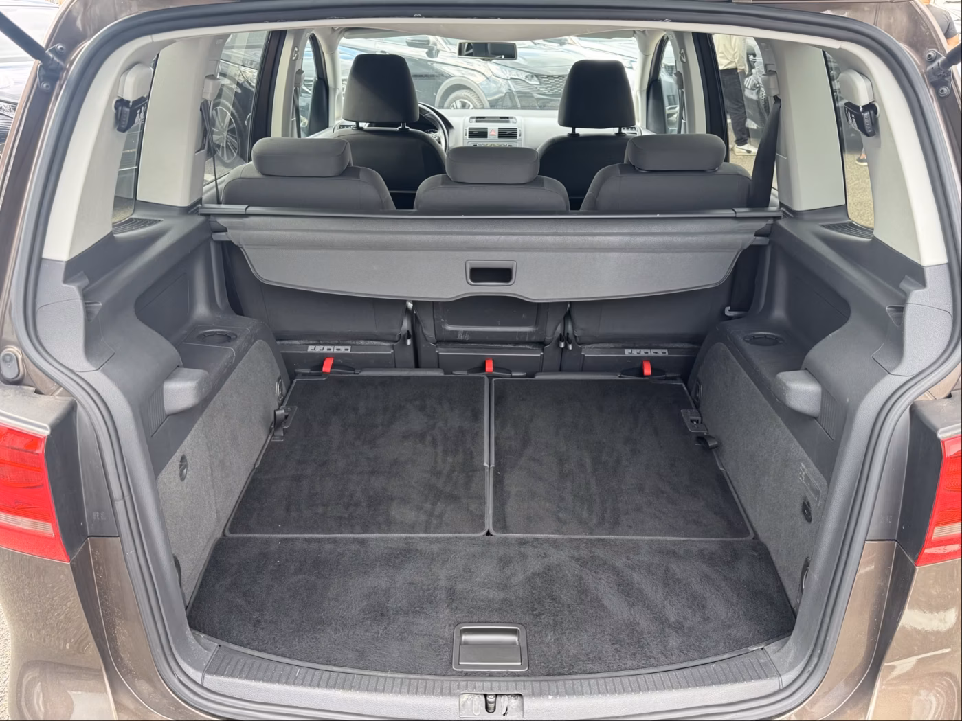 Volkswagen Touran фото 9