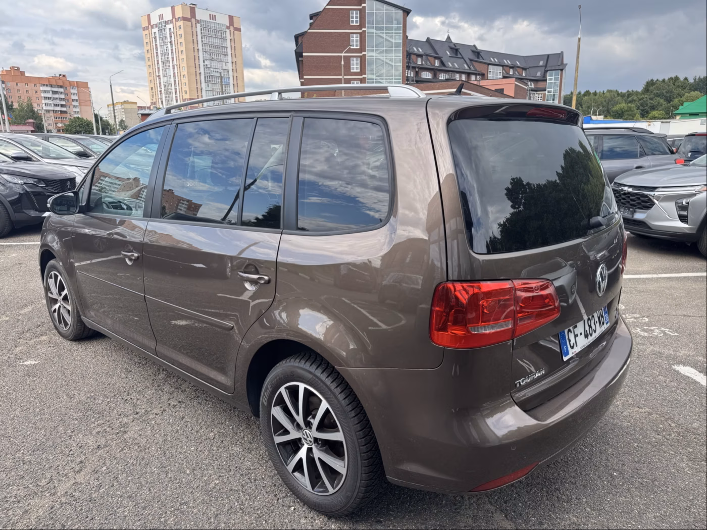 Volkswagen Touran фото 11