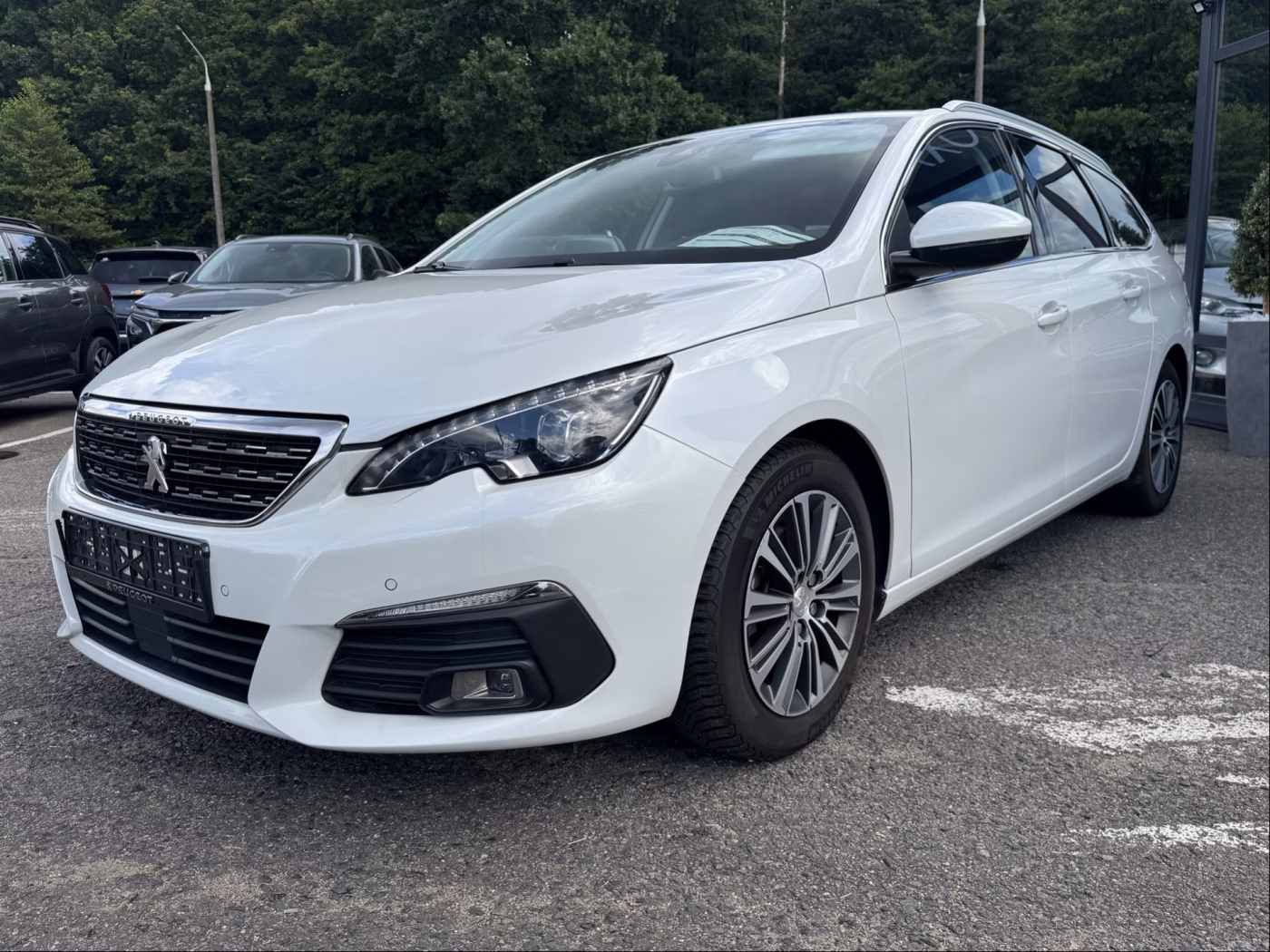 Peugeot 308 фото 3