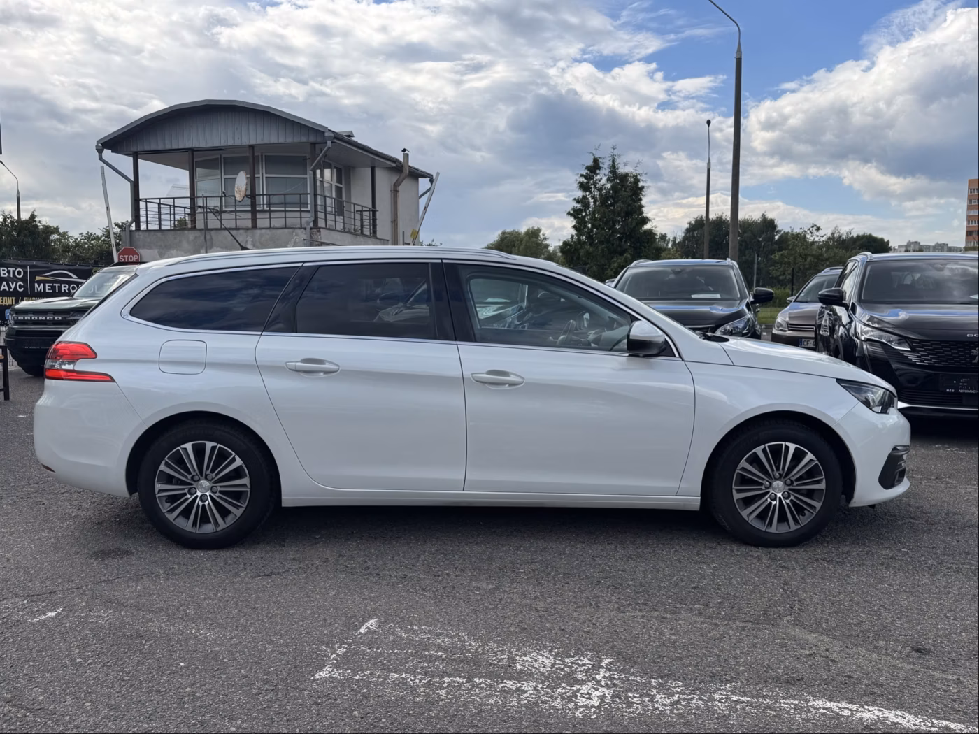 Peugeot 308 фото 6