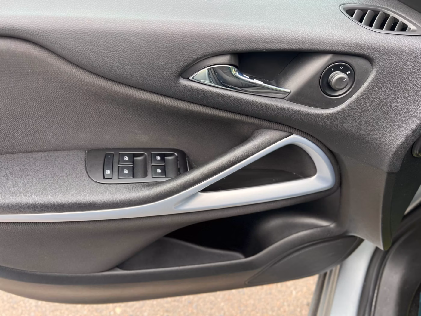 Opel Zafira фото 11