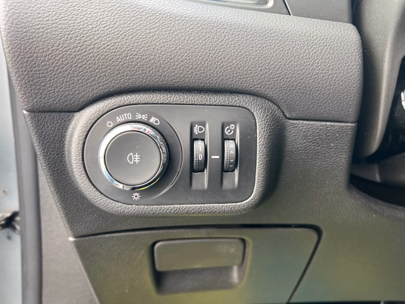 Opel Zafira фото 12