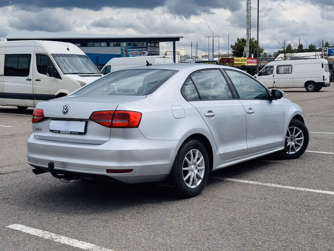 Volkswagen Jetta фото 2