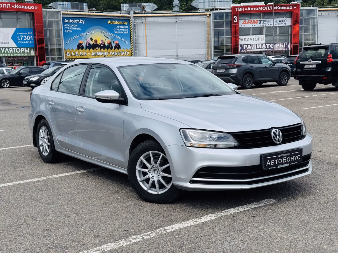 Volkswagen Jetta фото 3