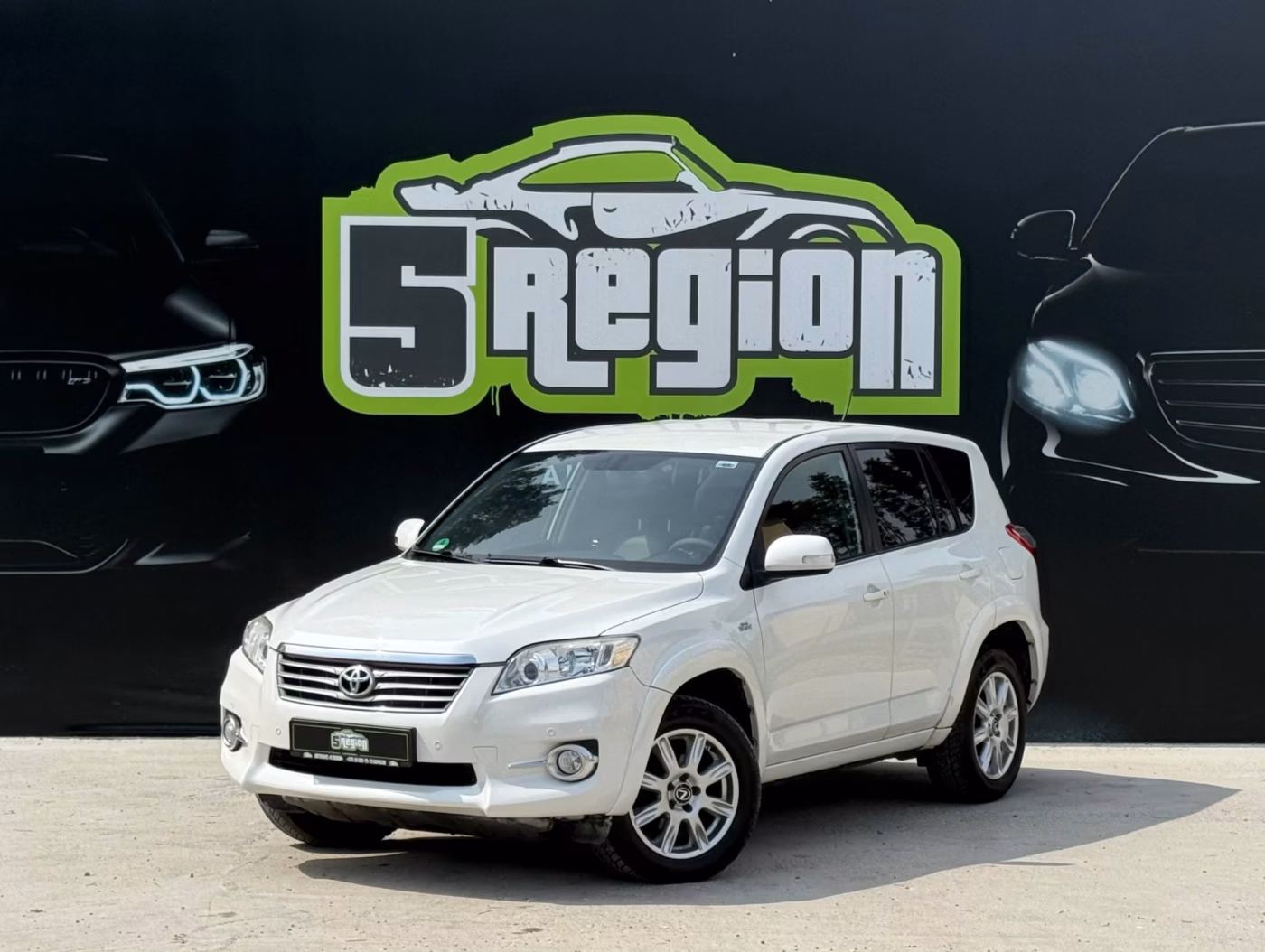 Toyota RAV4 фото 5