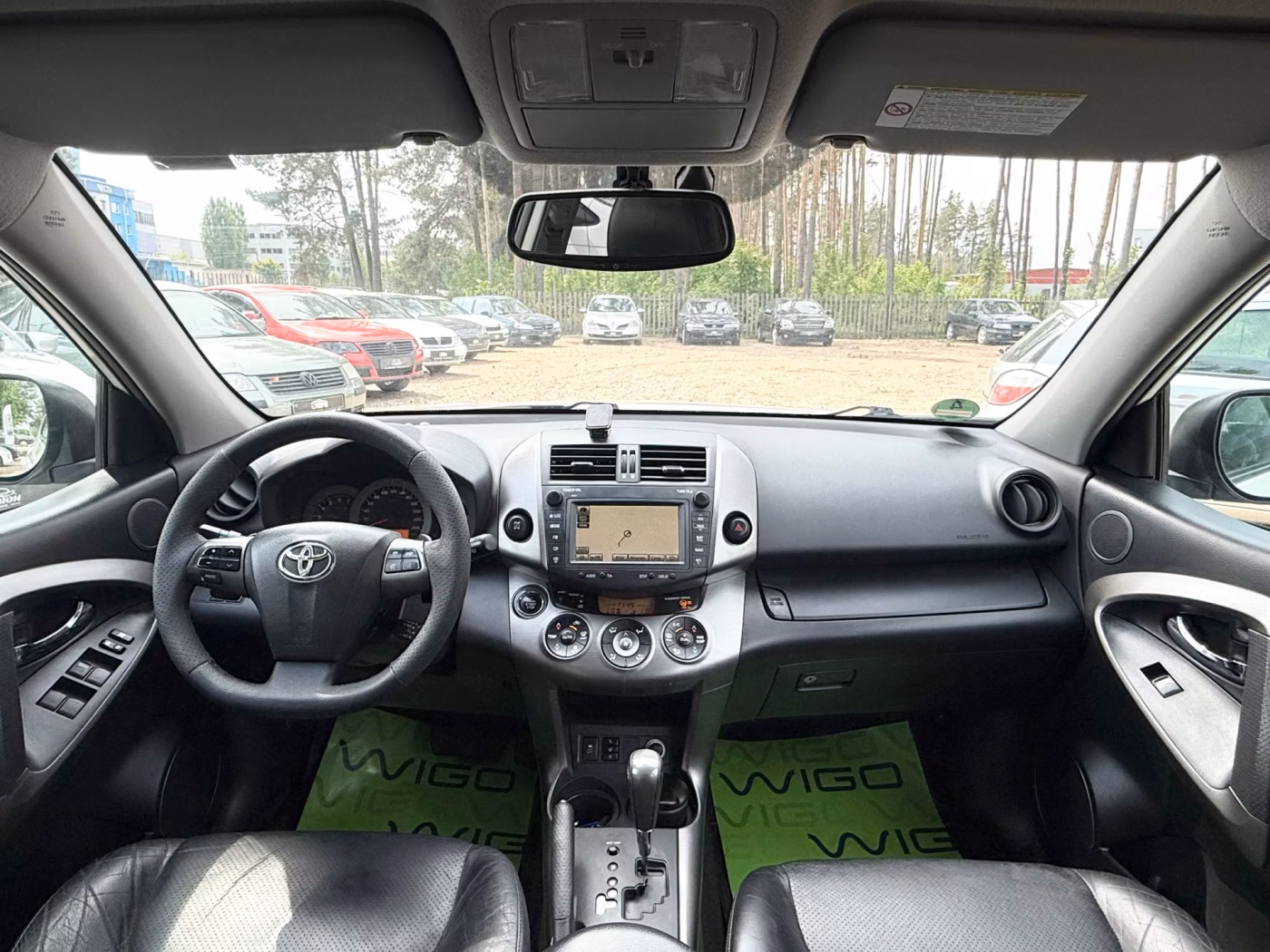 Toyota RAV4 фото 10